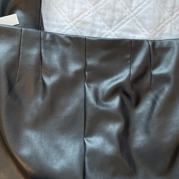 Zac & Rachel NEW Vegan Leather Black Leggings have Permanent Crease Down Front - Picture 5 of 10